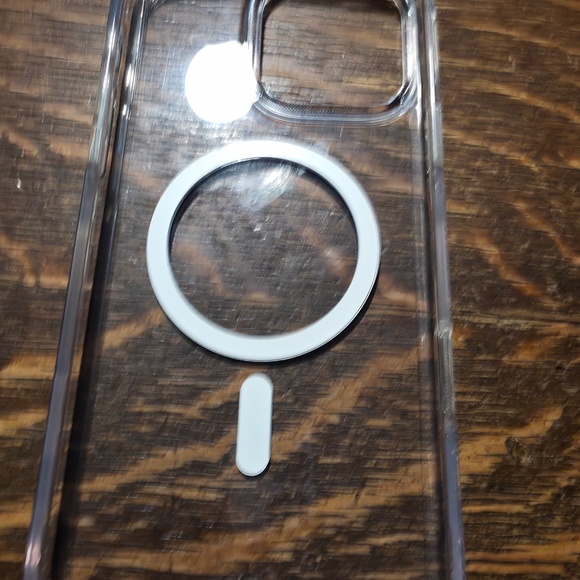 Tech21 EvoClear iPhone 16 Pro Max phone case - Picture 2 of 4